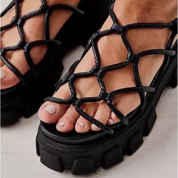 Circus NY By Sam Edelman Greyson Knotted Sandal black - Picture 2 of 9